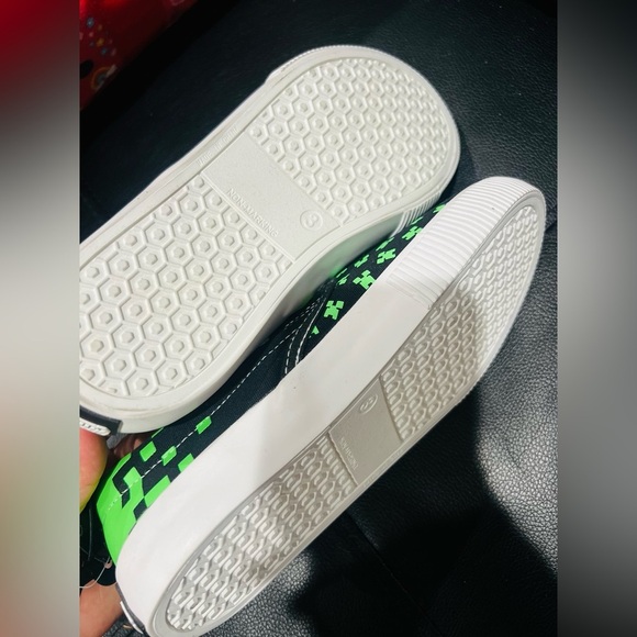 Minecraft Little & Big Kids Slip-On Sneakers size 3 nwt - Picture 5 of 8
